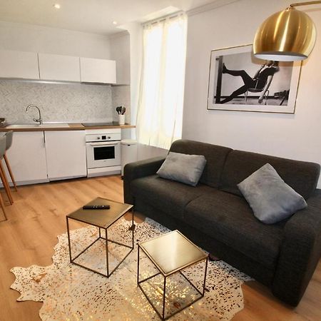 Lovely Apartment Heart Of Golden Square Fiber Wifi Nice Exterior photo