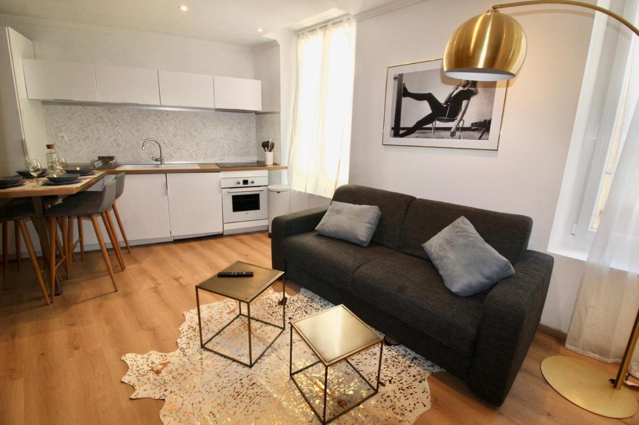 Lovely Apartment Heart Of Golden Square Fiber Wifi Nice Exterior photo